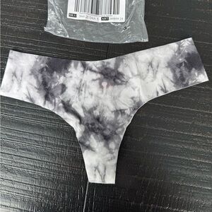 PINK Victoria's Secret Kids Black and Gray Tie-Dye Bottoms NWT